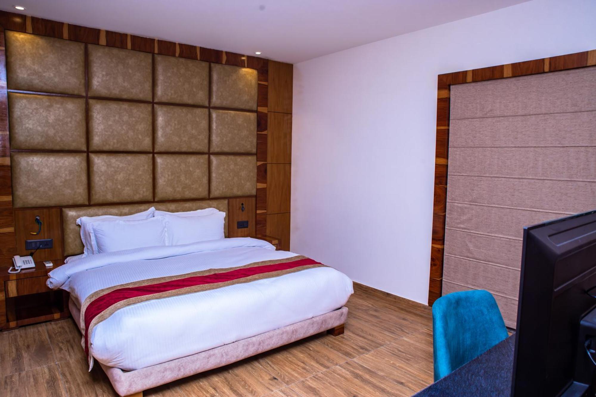 Asian Buddha Hotel Bhairāhawā Extérieur photo